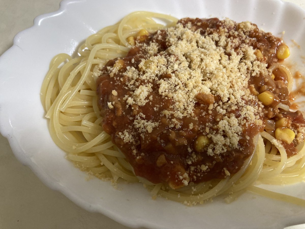 煮込みハンバーグで余ったソースとひき肉で、ミートソース🍝