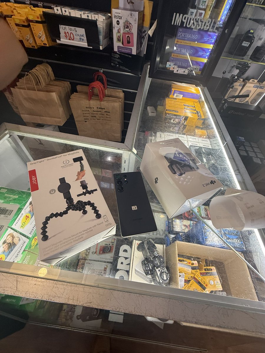 CrazyOnPump's tweet image. Equipment ready

Now we go do all the crazy shit yall asked us to