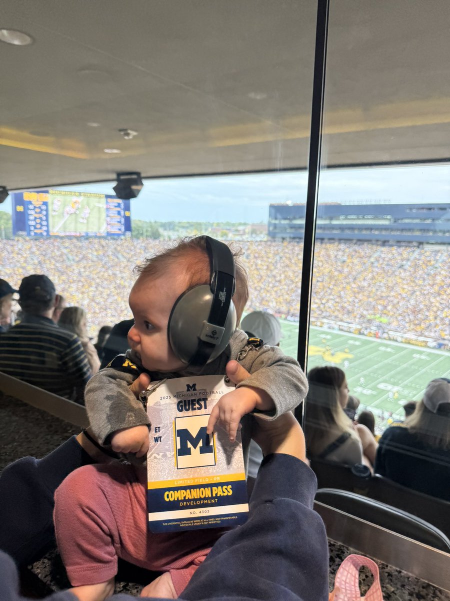 The future is indeed BR19HT in Ann Arbor! Felt great to be back in action w/ our 110,000 closest friends.

All smiles from Rosie for her first game and <a href="/UMichFootball/">Michigan Football</a>’s 68-3 performance…and only got a little bit of spit up on her credentials!

#GoBlue 〽️