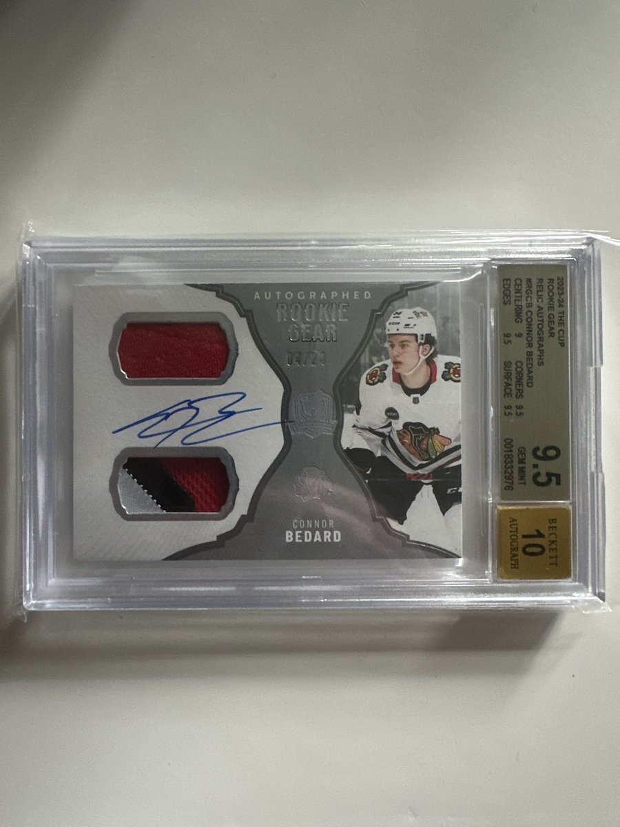 jake_runey's tweet photo. @TheHobby247 $3500 shipped https://t.co/I0dGTTtDYh