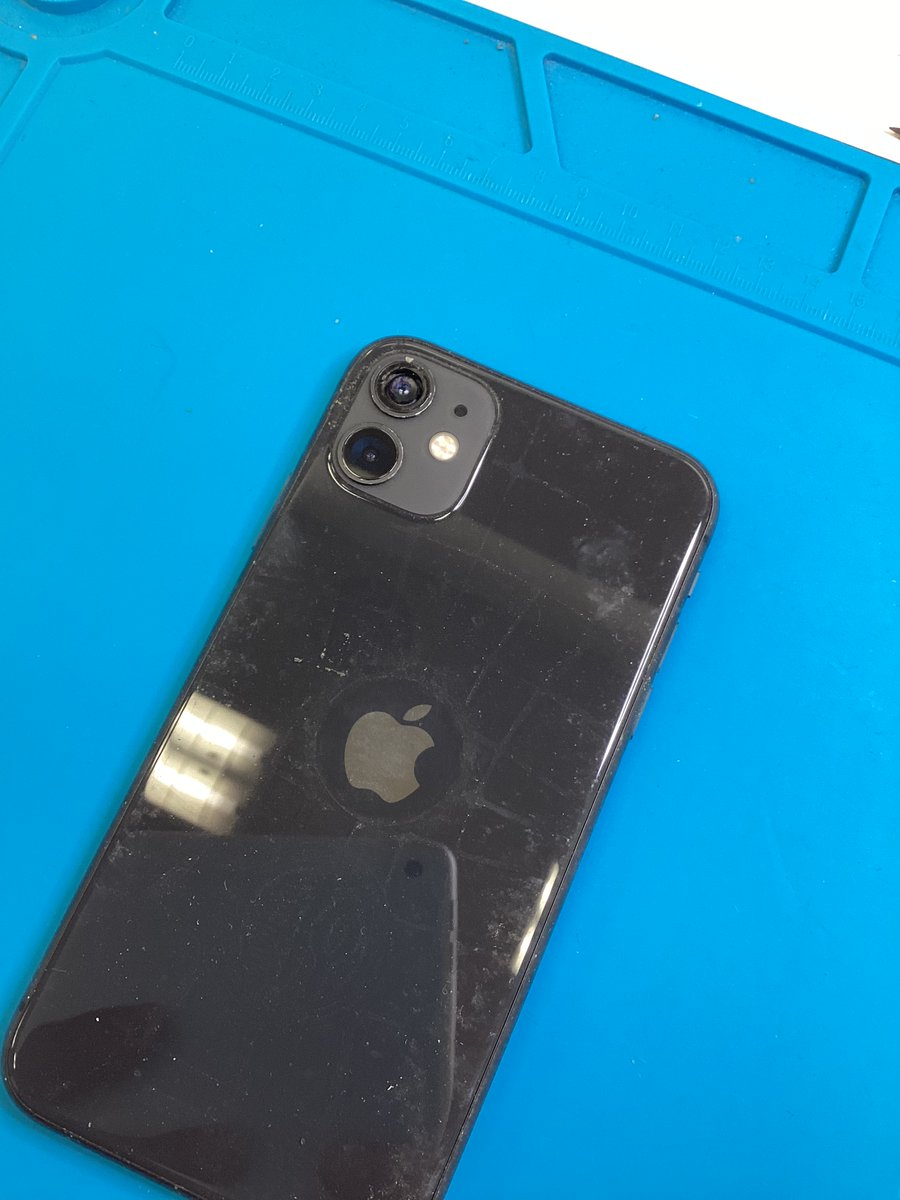 Smacolle_kuma's tweet image. 【iPhone11 カメラのレンズが割れてしまった｜iPhone修理レビューNo.2420】

機種：iPhone11
症状:カメラのレンズが割れてしまった
対応：カメラレンズ交換
#Phone11 #Android #画面修理 #バッテリー交換 #iPhone修理 #熊谷駅 #熊谷市 #KUMAGAYA #アズ熊谷 #アイフォン #アイホン #スマホ