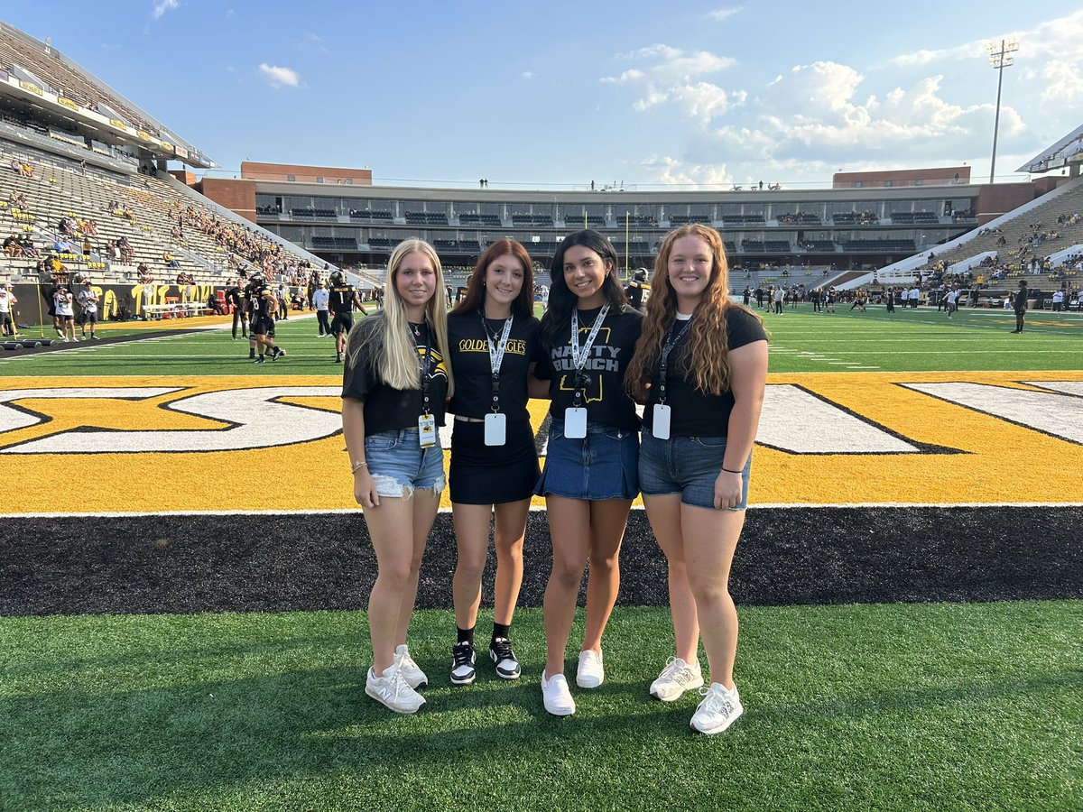 Sadie Foote (@sadiefoote_2027) on Twitter photo Had an incredible time at Southern Miss this weekend on a visit! Thank you coaches for a great day!!! SMTTT
<a href="/NataliePooleUSM/">Natalie Poole</a> <a href="/PeytonElzey11/">Peyton Elzey</a> <a href="/ElzeyMatt/">The Coach</a> <a href="/ctosh01/">Caleb Toshcoff</a>
<a href="/SoCalKennedy26/">So Cal Athletics Kennedy 26 Premier</a> <a href="/BSherSB/">Barb Sherwood</a> Had an incredible time at Southern Miss this weekend on a visit! Thank you coaches for a great day!!! SMTTT
<a href="/NataliePooleUSM/">Natalie Poole</a> <a href="/PeytonElzey11/">Peyton Elzey</a> <a href="/ElzeyMatt/">The Coach</a> <a href="/ctosh01/">Caleb Toshcoff</a>
<a href="/SoCalKennedy26/">So Cal Athletics Kennedy 26 Premier</a> <a href="/BSherSB/">Barb Sherwood</a>