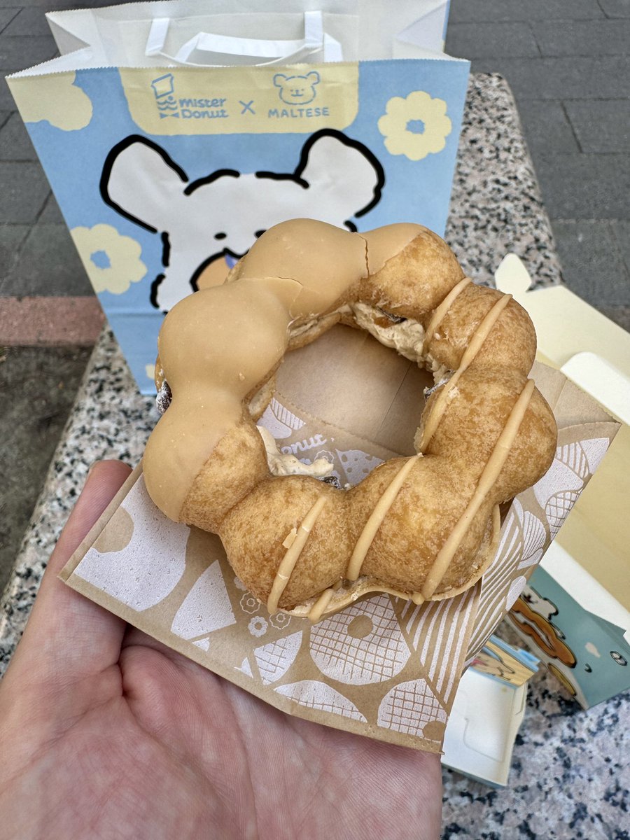 もう何度も渡台しているのに、
街中でいつも見かけるミスタードーナツに
まだ行ったことがなかったのですが
本日ふと思いついて買ってみたら
めちゃめちゃ美味しかった件🥰

韓国で人気の"Maltese"との
コラボドーナツはめちゃかわいいし、
ポンデリングの黒糖QQ
ミルクティー味も台湾らしくて最高🍩
