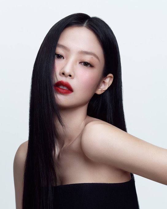 JENNIE Charts tweet media