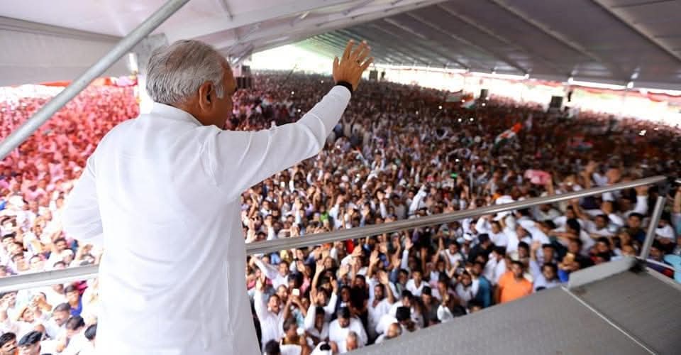 SanjayBalsmand's tweet photo. आधुनिक हरियाणा के निर्माता एवं हम सबके नेता अभूतपूर्व मुख्यमंत्री चौधरी भूपेंद्र सिंह हुड्डा जी को जन्मदिन की ढेरों शुभकामनाएँ। 

ईश्वर आपको उत्तम स्वास्थ्य और लम्बी आयु प्रदान करें। आपका आशीर्वाद सैदव हम पर बना रहे 🙏
@BhupinderShooda @DeependerSHooda https://t.co/YRPTvVzX2K