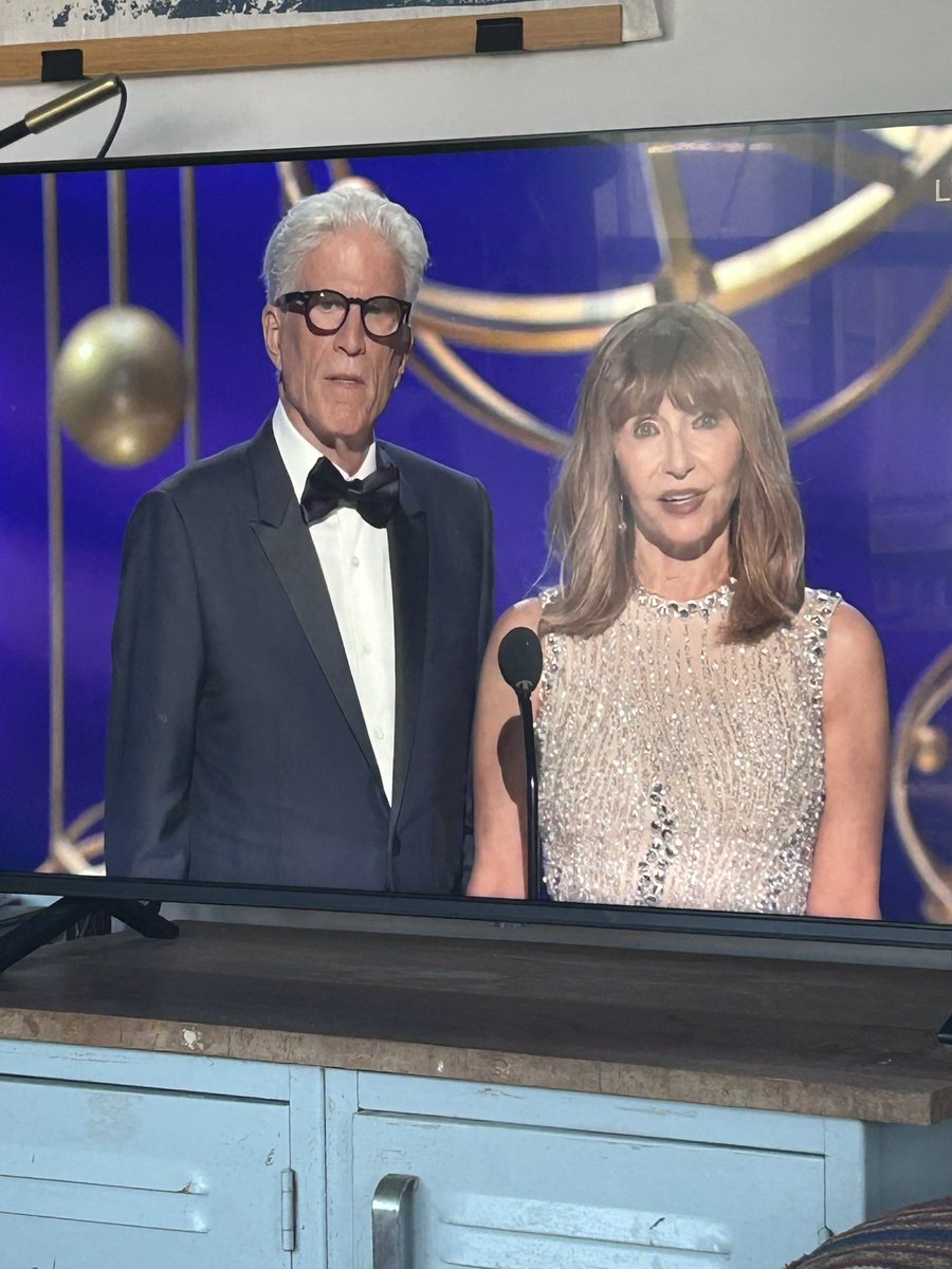 Bill and Hillary Clinton are looking good. #Emmys