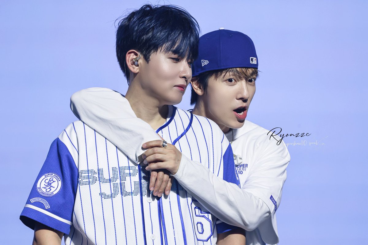 20250822 SuperShow10🇰🇷
🐯可可愛愛大家就寵吧🫶🏻💙

#superjunior #슈퍼주니어 #sj #東海 #李東海 #동해 #donghae #厲旭 #ryeowook #金厲旭 #려욱