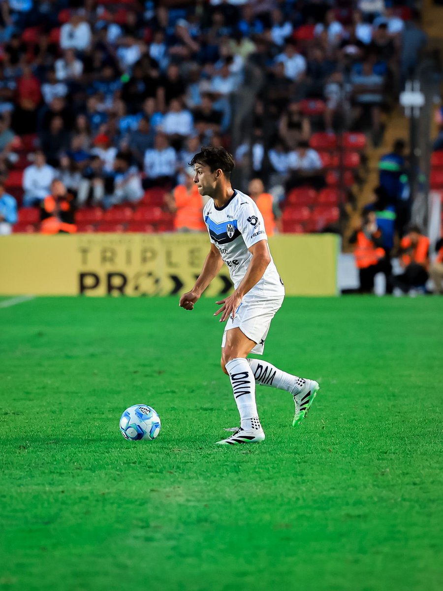 Óliver Torres Muñoz tweet media