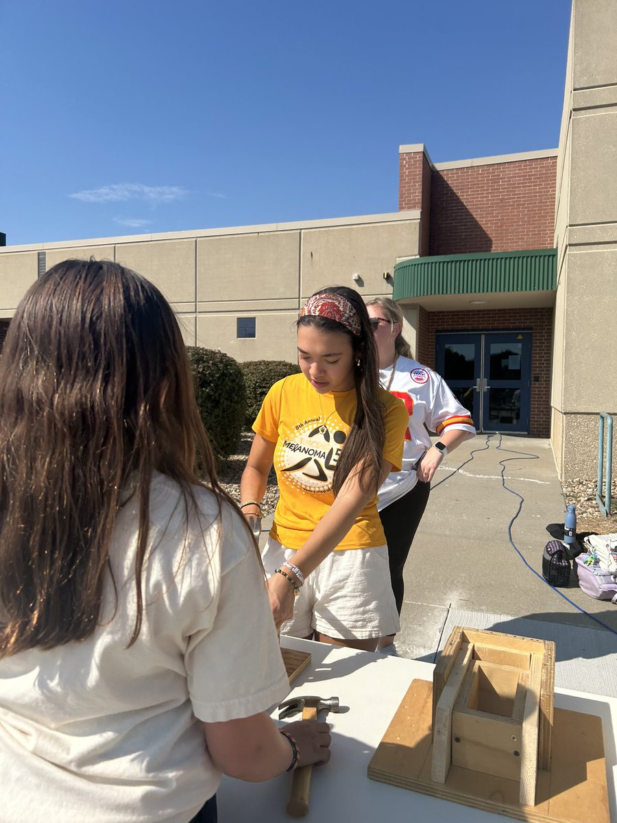 LSHS National Honor Society tweet media