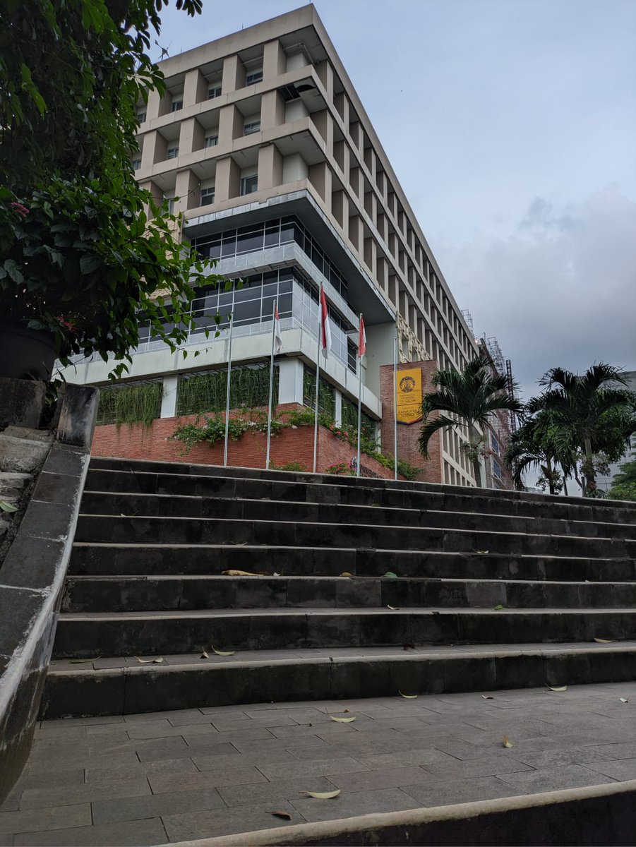 SIMAK_UI's tweet image. Kenalan sama Fasilkom UI!💻💡

Ini dia fakultas incaran calon programmer, data scientist, AI engineer, serta para inovator teknologi masa depan! Di sini ga cuma belajar teori, tapi juga bikin karya nyata. Siap jadi bagian dari Fasilkom UI tahun depan?✨

👉cs.ui.ac.id