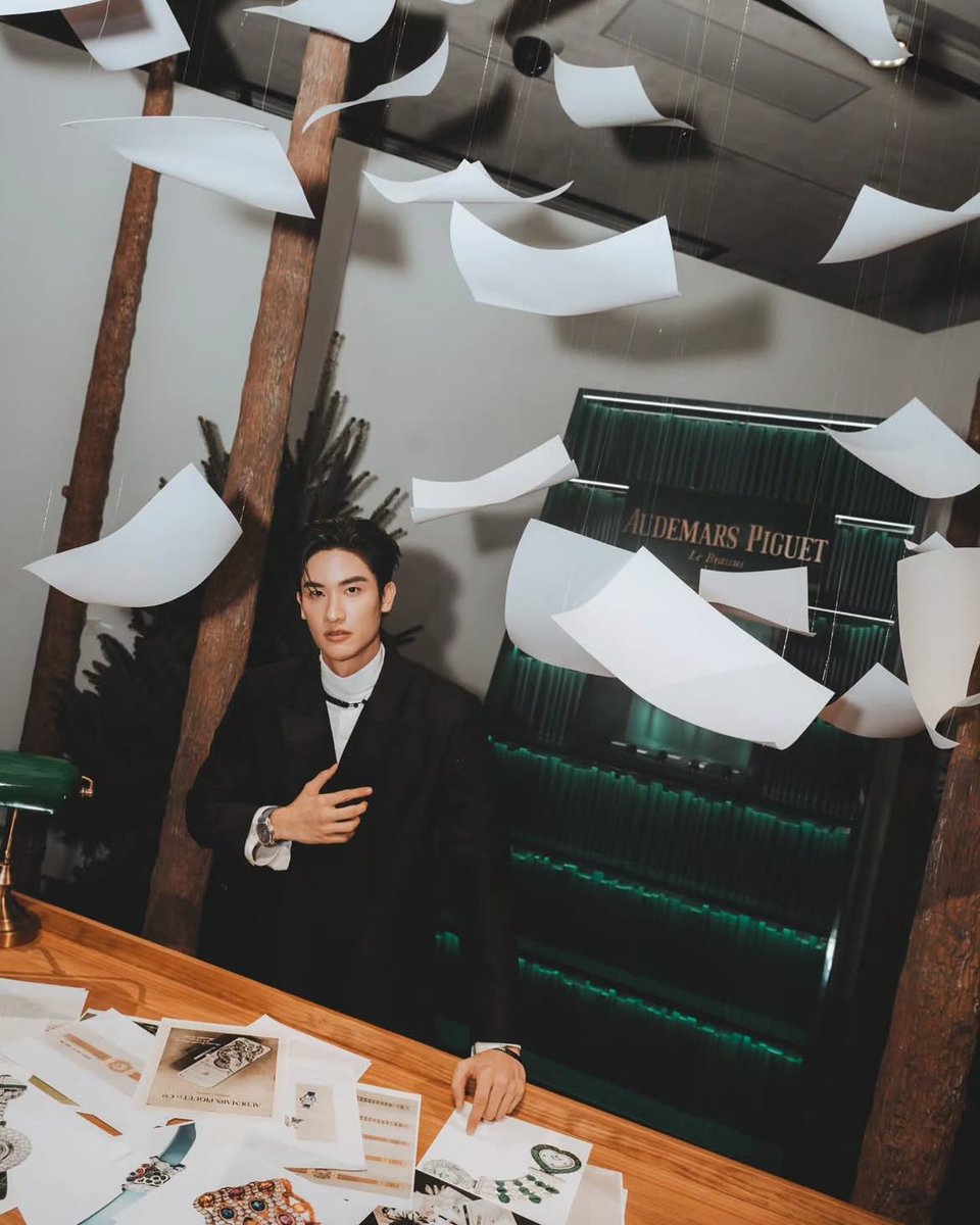 All_Tay_tawan_V's tweet photo. #Repost @ voc_hunarak
#VocStyle X @tawan_v X #AudemarsPiguetXTaytawan
#Tawan_V https://t.co/WPkeUU6Fjj