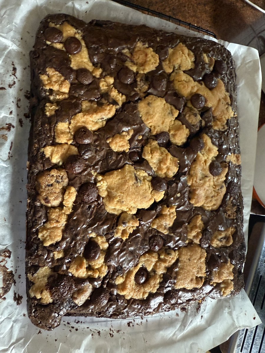 inesaurus's tweet photo. Twitter please do your magic!
 
Stressednco jual softcookies, mini cookies, brookies, cheesecake dan lasagna. Oh iya, kami juga terima paket donasi dan paket meeting. Kami ada di tj barat jaksel. Pengiriman jg bisa dr cikini jakpus. 100% home made by me and halal! https://t.co/yLtVaeQnav