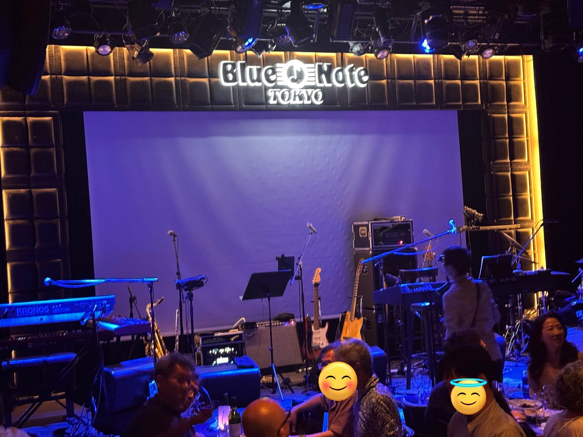 yoruno_hattrick's tweet image. #IVANLINS @BLUENOTE東京9/12 2nd
イヴァン・リンス 80th Anniversary 
テオ・リマのビートに流麗なGとSAX、KEYといい曲にいいパックと聴き込んだいい客層
ご機嫌な本人のMCと美声Vo
切々とした哀愁あるMPBに会場も自然発生的なコール&amp;amp;レスポンス、Trb村田さんゲスト
あり和やかで気持ちいい夜に