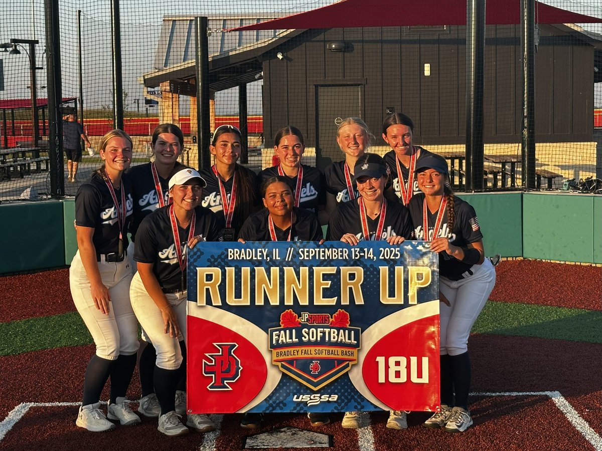 The girls took 2nd place at the USSSA - Fall Softball Bash in Bradley, IL this weekend. They played in the 18U division and went 4-1. Go Angels. <a href="/adornbach2027/">Anna Dornbach</a> <a href="/oliviarechlitz/">Oliviarechlitz</a> <a href="/AylaK2027/">Ayla Krecklow</a> <a href="/LaneBartels2028/">Lane Bartels</a> <a href="/skyla_bates/">Skyla Bates</a> <a href="/MilwaukeeAngels/">Milwaukee Angels</a> <a href="/smalone2027/">Sienna Malone</a>