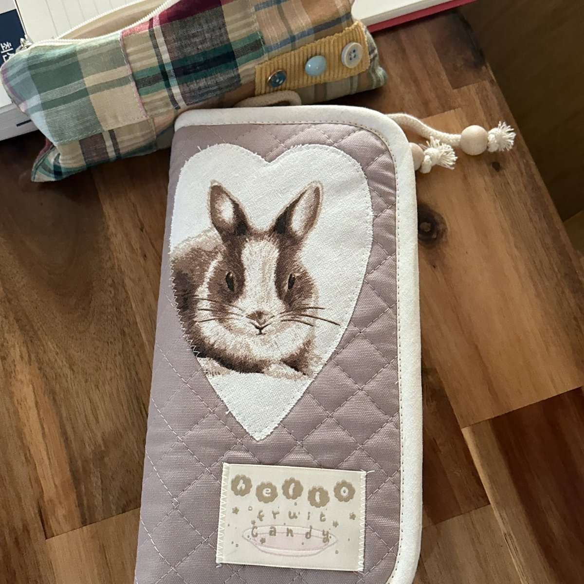 cherrystrawpink's tweet image. 다이소 위클리 다이어리 추천드림 굿굿 
만년형인데 레이아웃 깔꼼쓰 + 투명 커버 있음
품번 : 1065502 크기는 호보니치 윅스 정도