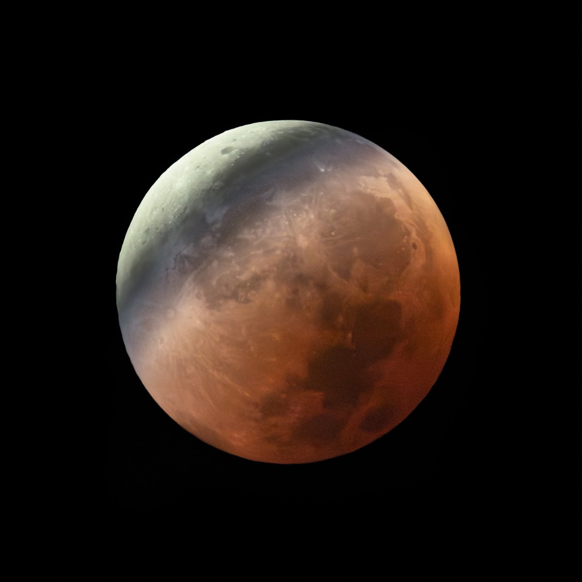 seph_tree's tweet image. 2025/09/08
#皆既月食 
#ターコイズフリンジ