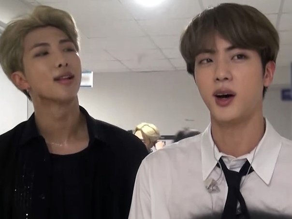 Realised if joon isn't doing his fond smile he looks at jin like he's gonna devour him any sec 😳