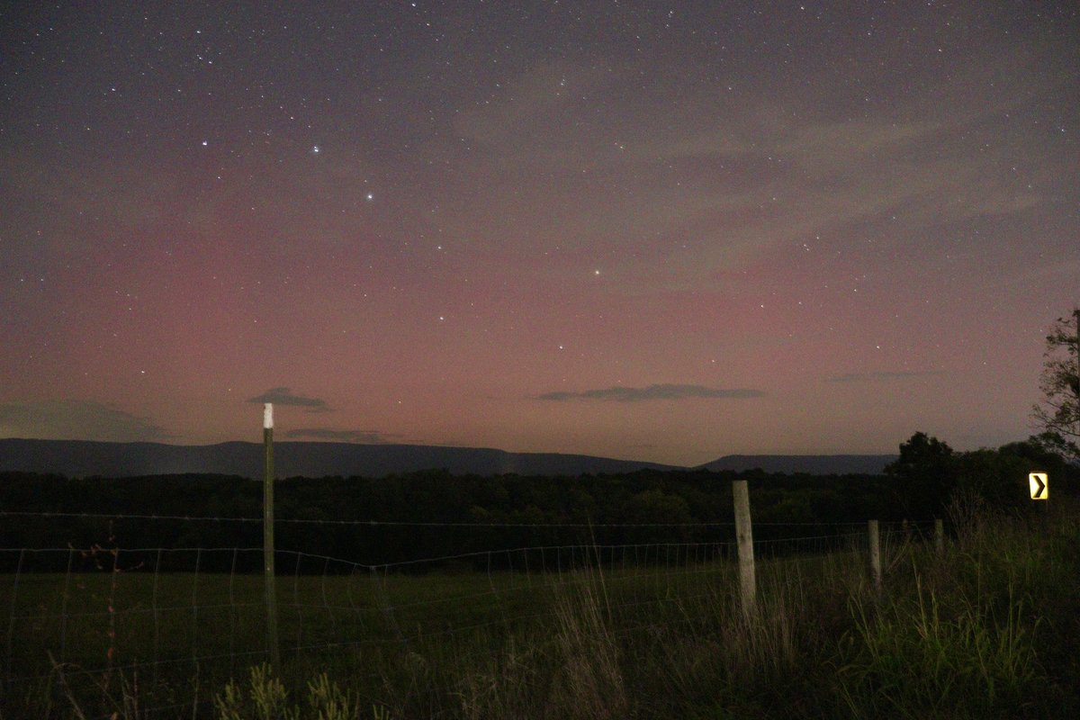 Aurora visible in Northern Virginia tonight! #aurora #vawx