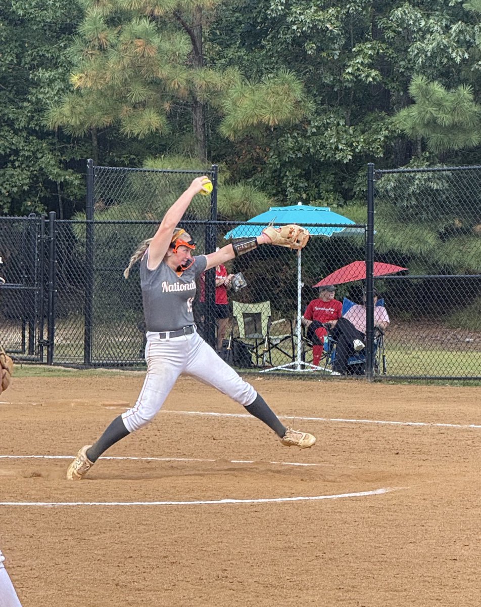 RyleeTedder's tweet photo. Enjoyed this first weekend back with my team!  First time calling my own pitches: 17IN 15K 4ER  Going to work hard this month off to get ready for the rest of our tournaments 🧡 #lyls✝️@Nationals_Coach @NationalsCC @T_Batts3 @tt_elizabeth03 @WestStokesSB  @playsbigger @TopPreps https://t.co/saL3cui8zJ