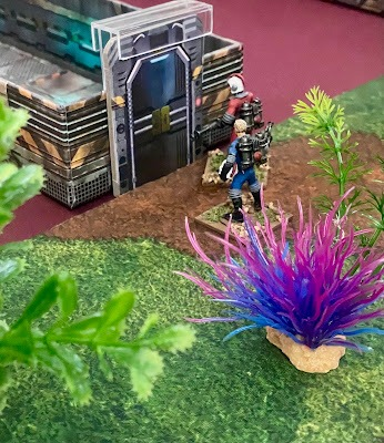 Paul89487518's tweet photo. Was introduced to Wiley Game's "Galactic Heroes" today by my friend and had a blast! I was inspired to write a battle report https://t.co/PYfKxiLMaj #pulp #pulpfigures https://t.co/XAbf6CEhVT