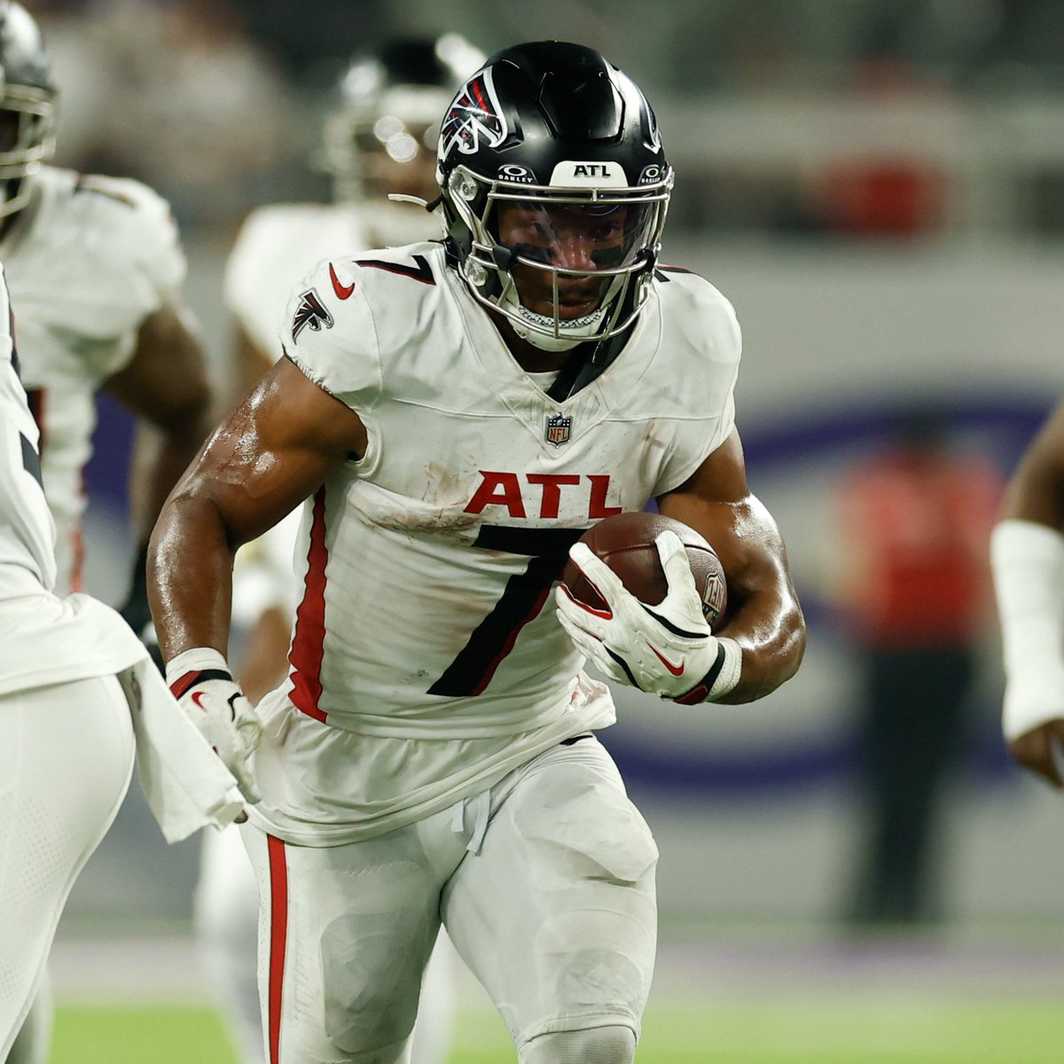NFL's tweet photo. The @AtlantaFalcons are now over 200 rushing yards tonight 👏

ATLvsMIN on NBC
Stream on @NFLPlus + Peacock https://t.co/OX6sIJZbXU