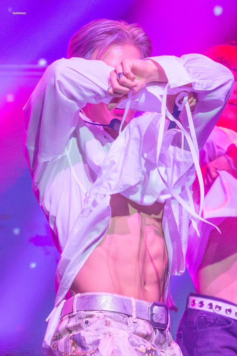 250913 𝐇𝐎𝐎𝐊 - 𝐖𝐇𝐎 : 𝐊𝐈𝐍𝐆

💘
#비투비 #BTOB #이민혁 #허타람찌 #HUTA