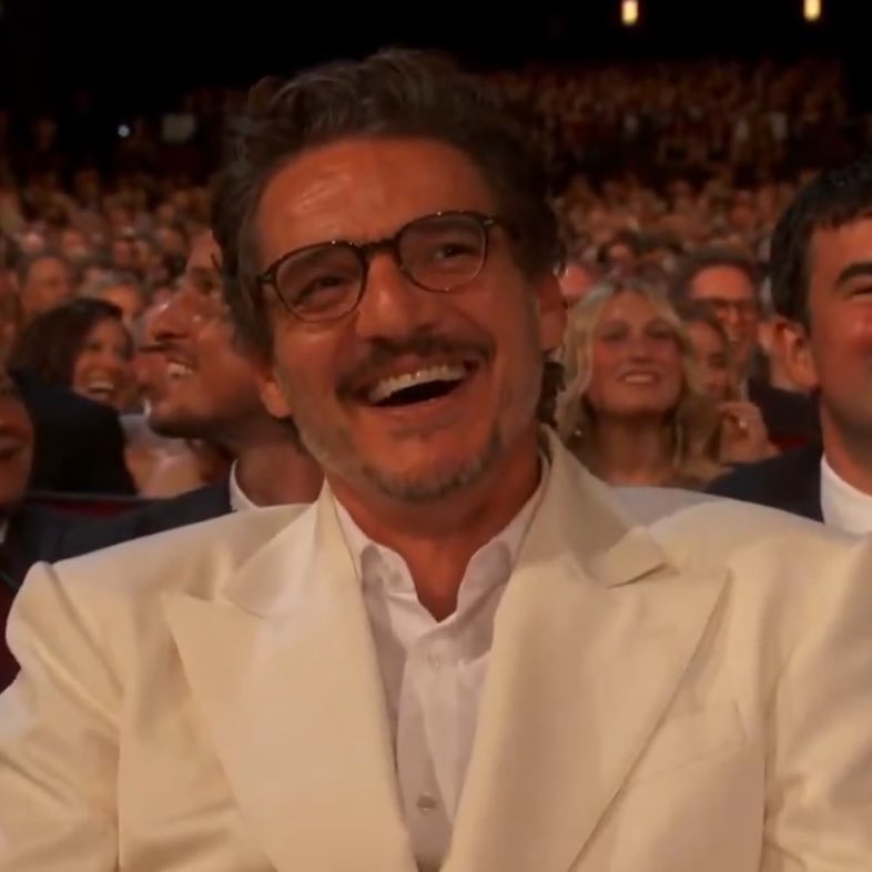august_martell's tweet image. He may not have won the emmy tonight, but no matter what he was THE perfect Joel Miller and nobody could have brought that character justice other than him 💗