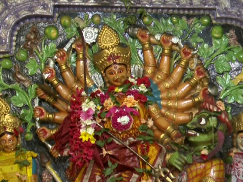 #ମାଙ୍କ_ଷୋଡ଼ଶ_ପୂଜାର_ଦ୍ୱିତୀୟ_ଦିନ_ଆଜି
-ଆଜି ମାଆଙ୍କ ଷୋଡ଼ଶ ଉପଚାର ଶାରଦୀୟ ପୂଜାର ଦ୍ୱିତୀୟ ଦିନ
-ଚଣ୍ଡୀ ପାଠ ଓ ମନ୍ତ୍ର ଉଚ୍ଚାରଣରେ କମ୍ପୁଛି ରାଜ୍ୟର ସମସ୍ତ ଶକ୍ତିପୀଠ
-ବାଲେଶ୍ଵର ରେମୁଣାର କନକଦୁର୍ଗାଙ୍କ ପୀଠରେ ସ୍ୱତନ୍ତ୍ର ପୂଜାର୍ଚ୍ଚନା
-ମହାଷ୍ଟମୀ ପର୍ଯ୍ୟନ୍ତ ରିତିନୀତି ଅନୁଯାୟୀ ଚାଲିବ ସ୍ୱତନ୍ତ୍ର ପୂଜା ବିଧି
#Balasore #OTV