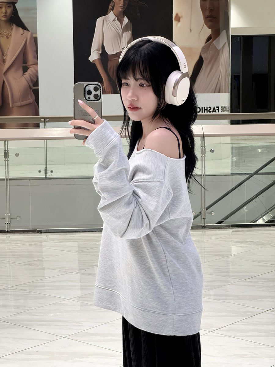 yoxrgravity's tweet image. แวะมาป้ายยาปาดไหล่ด้วย ของ bemyblair คับ 💌 ผ้านิ่มมาก เข้าใจแล้วว่าทำไมคนชอบใส่ปาดไหล่กัน มันเซ็กซี่ + ปุ๊กปิ๊กน่ารัก 🤏🏻