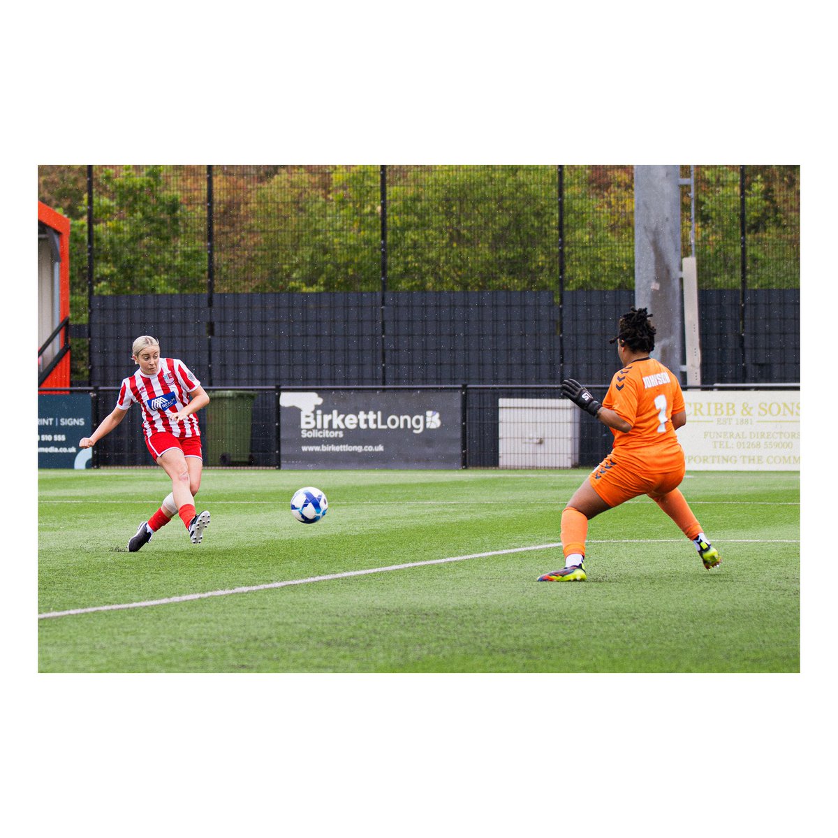 4️⃣ pictures from yesterdays game between <a href="/bowersladiesfc/">Bowers & Pitsea Ladies FC</a> vs <a href="/stalbanscityfc/">St Albans City FC</a> 

#football
#footballphotographer 
#footballphotgraphy 
#sportsphotographer 
#sportsphotography 
#ladiesfootball
