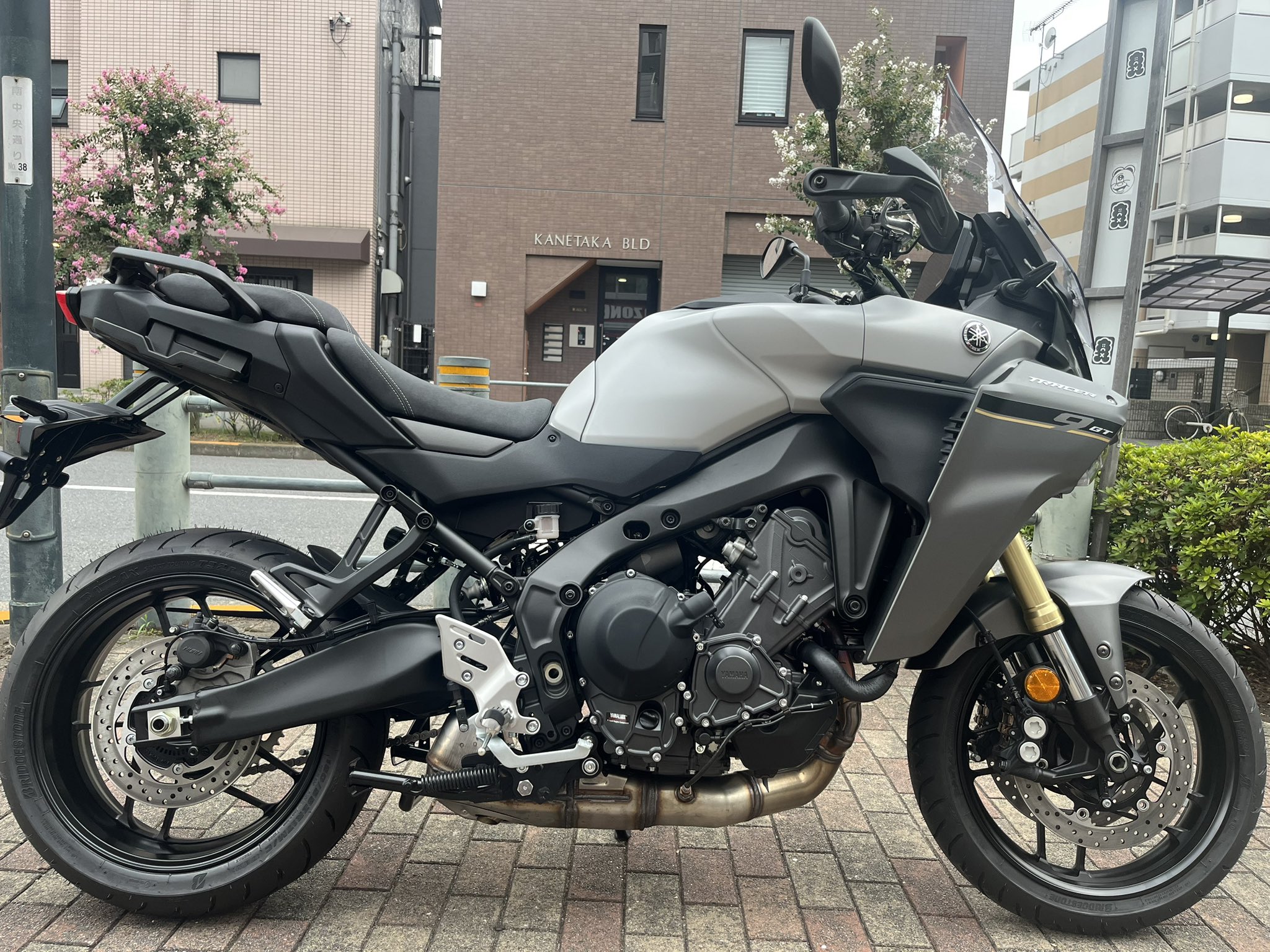 モトヤマタカシ購入10000 サイズL フランジ足付 IP68防水フリーサイズケース AWSシリーズ | 製品