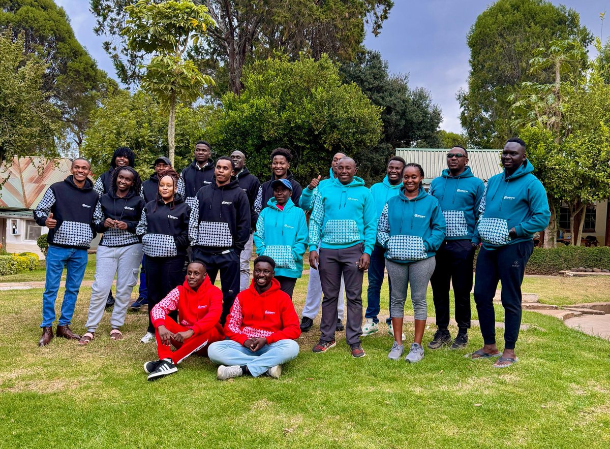 outdoorerke's tweet image. Happy New Week! 🌸 

Here’s to the smiles waiting for us in this last quarter of the year—may they be brighter, bigger and better than ever!

Don’t forget to smile! 😃 

.
.
.

#Outdoorer #HikingAdventures #btmk90 #OutdoorEscape #HikingCommunity #NatureLovers #StepIntoAdventure…