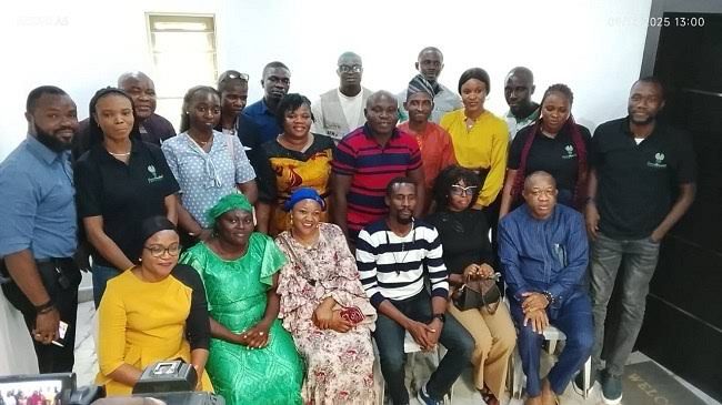 Once celebrated as an industrial hub, Ogijo – a community in Ogun State, Nigeria – is today suffocating under clouds of toxic emissions that threaten both human lives and livelihoods. buff.ly/pCfKSOn via Environews