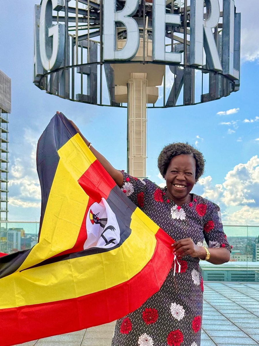 EstherMugoya's tweet photo. I WISH U HAPPY Birthday TO U🎂🎂🎂🎉🎉❤❤❤MAMA WAFFE AND MANY MORE YEARS🙏🙏🙏🙏🙏 https://t.co/A6K1fZzC4y