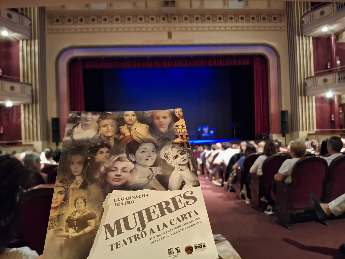 edBuscarini's tweet photo. El @TeatroBreton acogió el domingo 14 de septiembre de 2025 la representación de la obra #MujeresTeatroalaCarta a cargo de la compañía La Garnacha Teatro. La pieza, de Fernando Sáez Aldana, fue publicada por @edBuscarini. https://t.co/SlNOBQOtPj