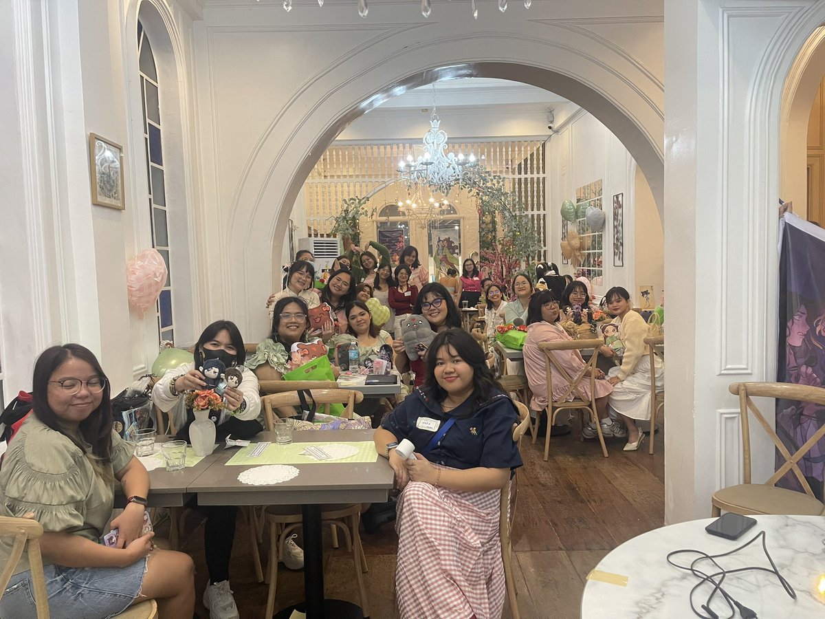 WangXian027's tweet photo. SVSSS CSE 💚🩷🪭

Had so much fun and thank you for the freebies 😊

P.S. My cat really loves the Shizun Pillow https://t.co/CPNBKiG4w4