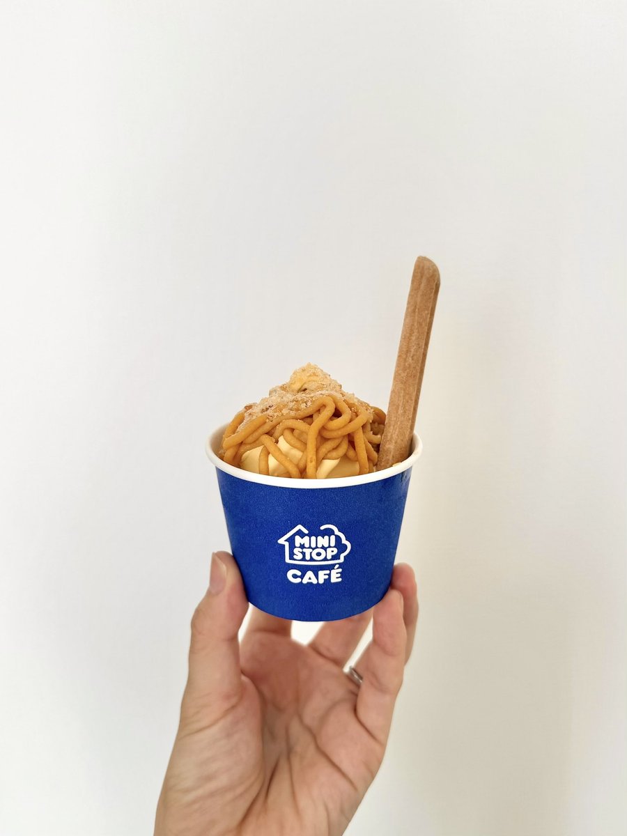 ___maple10's tweet image. モンブランキャラメリゼ🍦🍠✨
ミニストップのソフトクリームは
ぜったい裏切らないのよ~
おいしい( ᴖ_ᴖ )♡