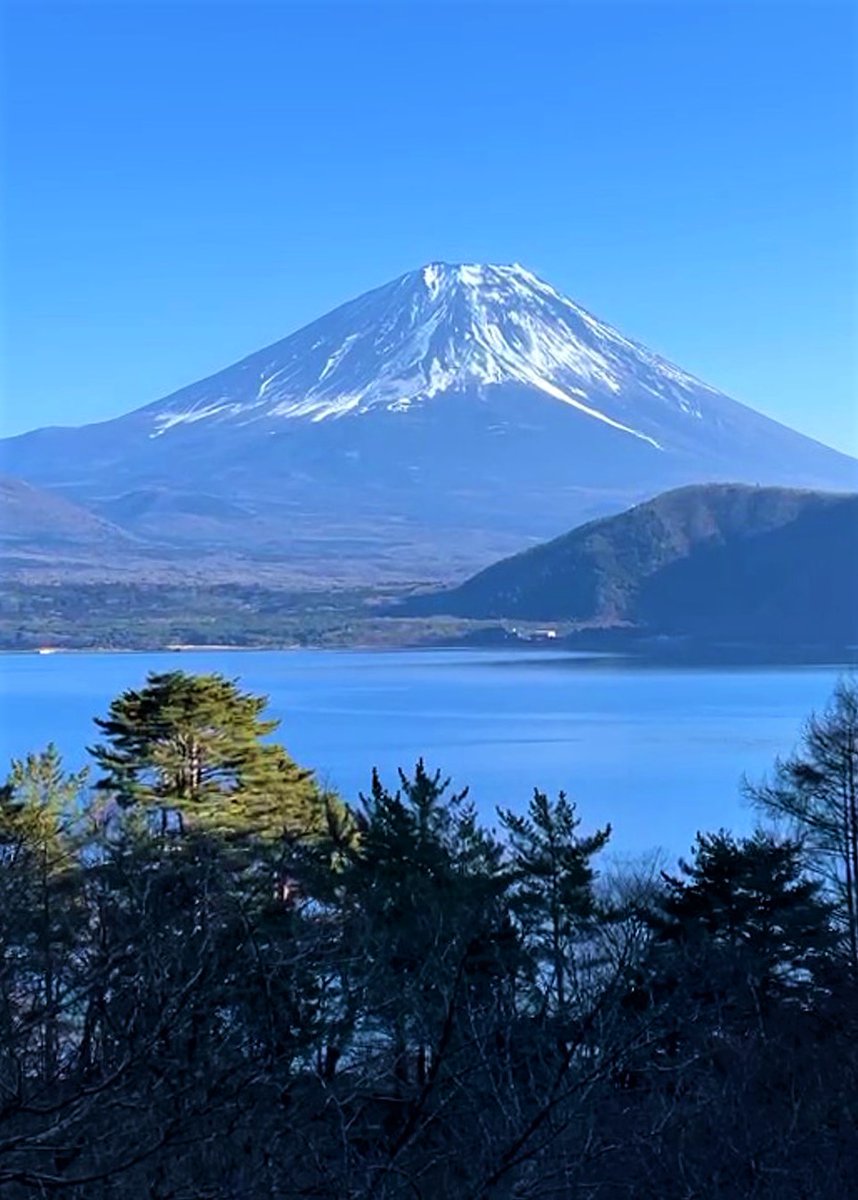 Lake Motosu-Japan.