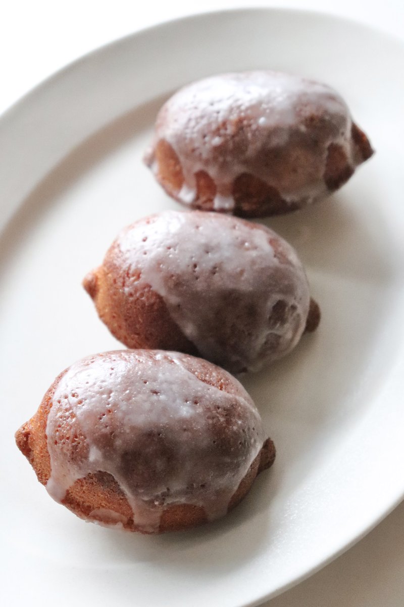 レモンケーキ🍋

…わたしはチョコケーキを焼きましたか？というくらい色黒