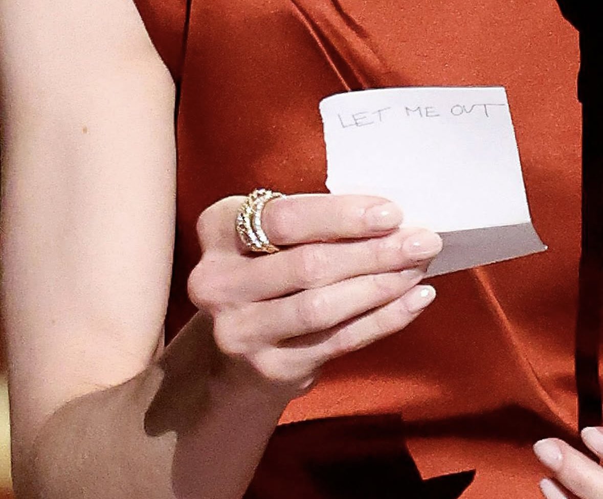 Consultant in a SteerCo presentation be like