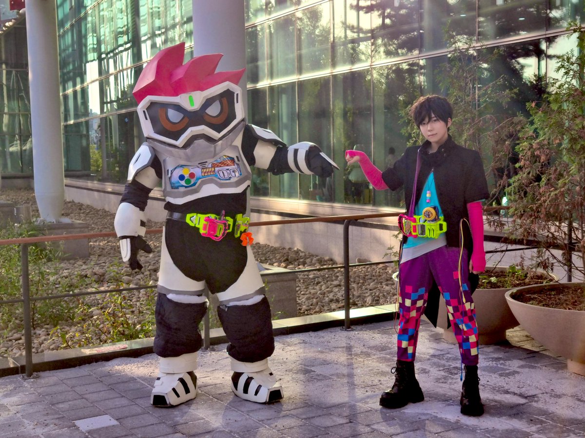 dogstevetv's tweet photo. “ 초 협력 플레이로 클리어 해주지! ”
🎮🔨🩷 @dogstevetv
🦠👾🔴🔵 @ccngg_K25
#가면라이더 #이그제이드 #에그제이드 #EX_aid #KamenRiderExaid #仮面ライダーエグゼイド #エグゼイド #パラド #仮面ライダーパラドクス https://t.co/l1XCGUJLEE