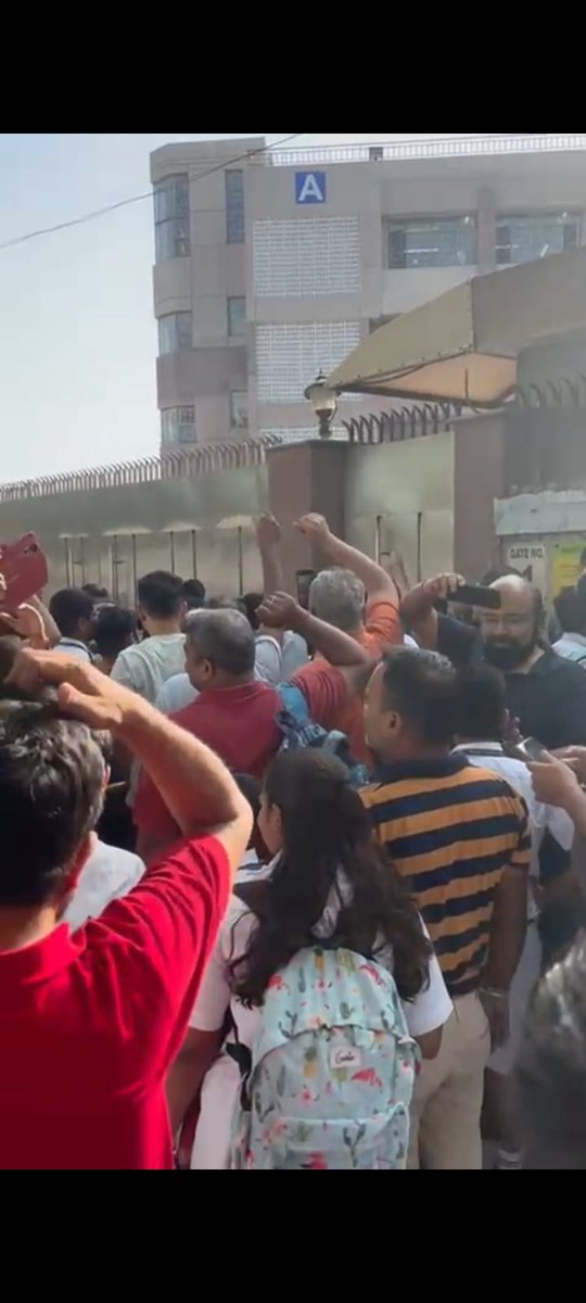 TaurusAmazing's tweet photo. @pbhushan1 @narendramodi @PMOIndia 
Sir, some institutions under the brand name of dps, who was inhumane to their children by hiring bouncers, are now using them to please you. Requesting @PMOIndia to refuse this activity on bad intentions of dps society https://t.co/BUUXf1zuUy