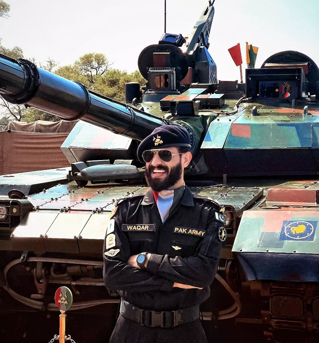 zarrar_11PK's tweet photo. Captain Waqar Kakar and four soldiers were martyred in an IED blast in Balochistan. #Pakistan https://t.co/gn6kYo4884