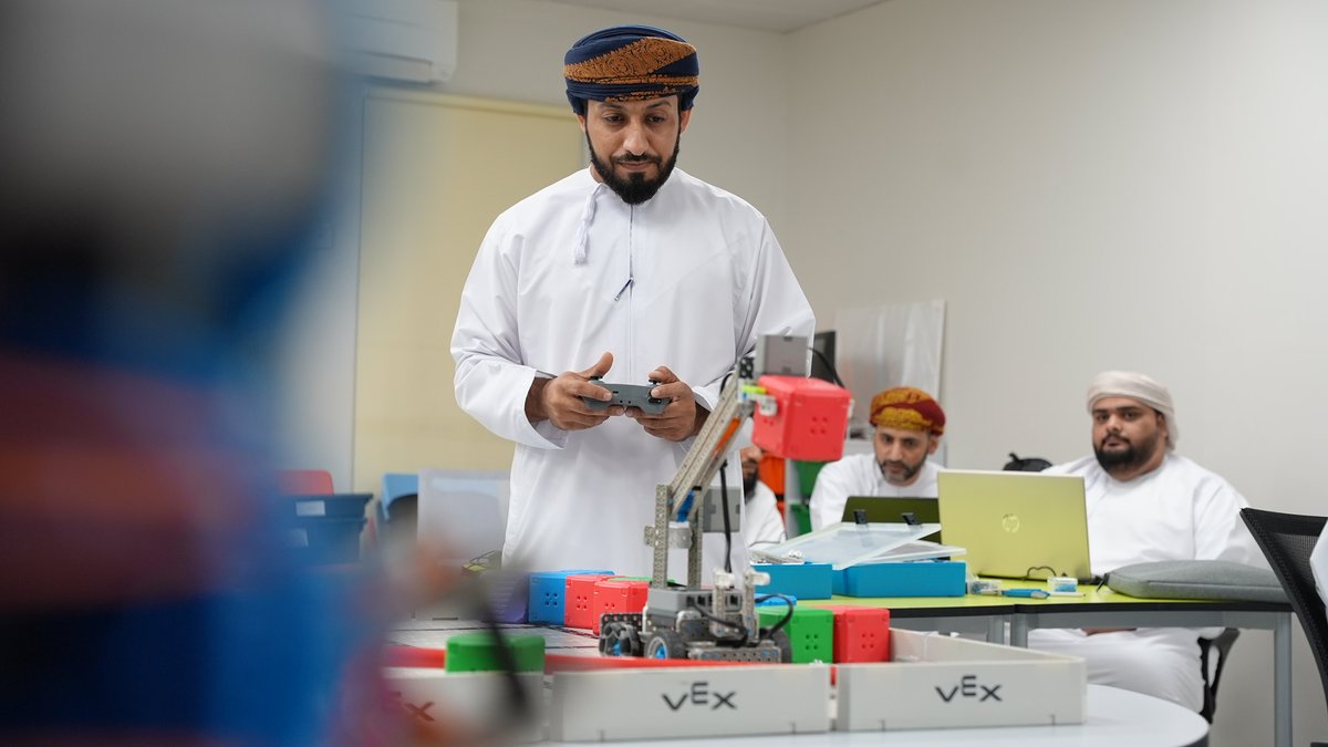 تعليمية الداخلية - سلطنة عمان tweet media