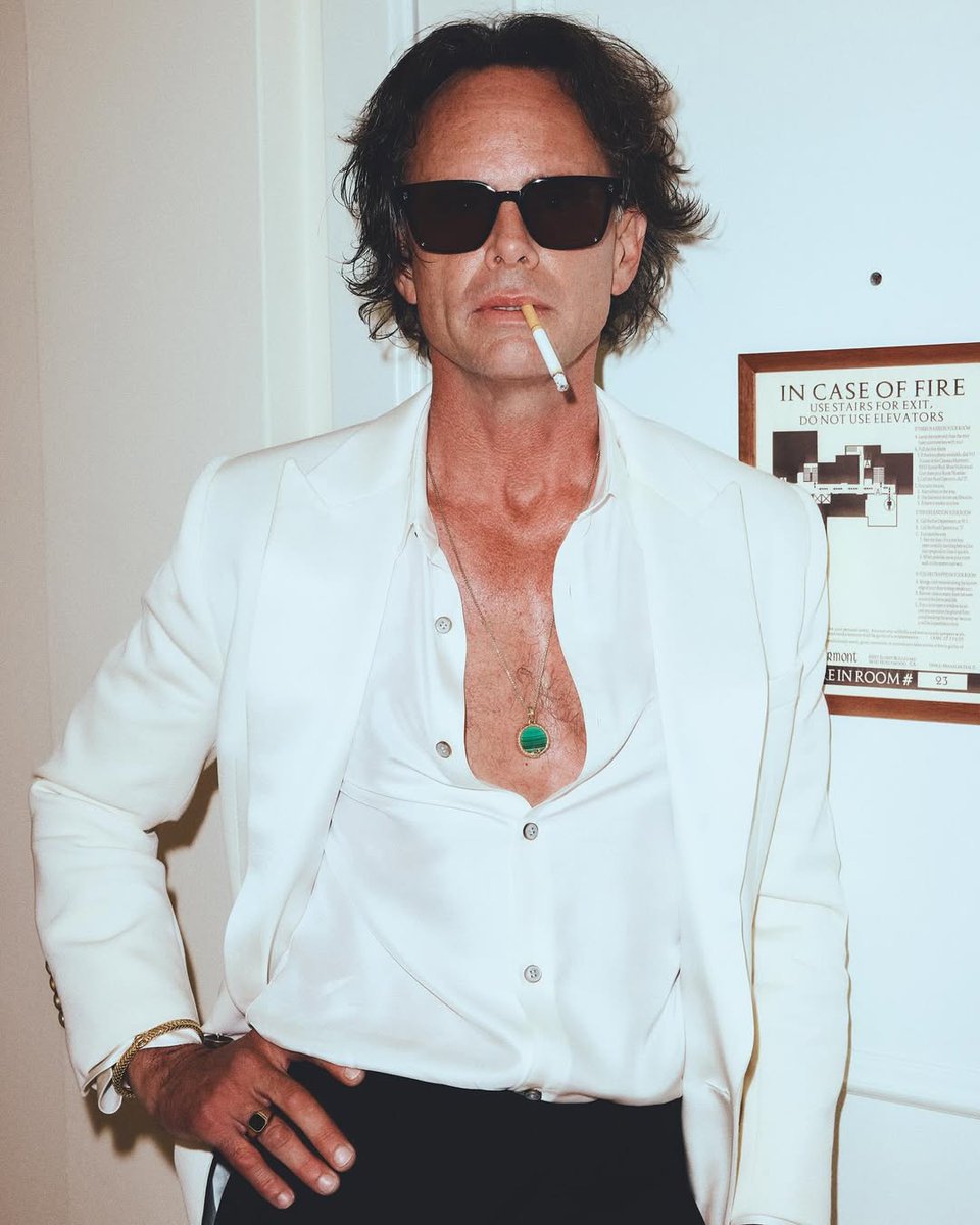 WaltonGFan's tweet photo. Walton modeling @DavidYurman jewelry which he wore to the 77th Primetime Emmy Awards in Los Angeles. 1/2

📷 davidyurman / jonnymarlow https://t.co/ytR0OtKIE2