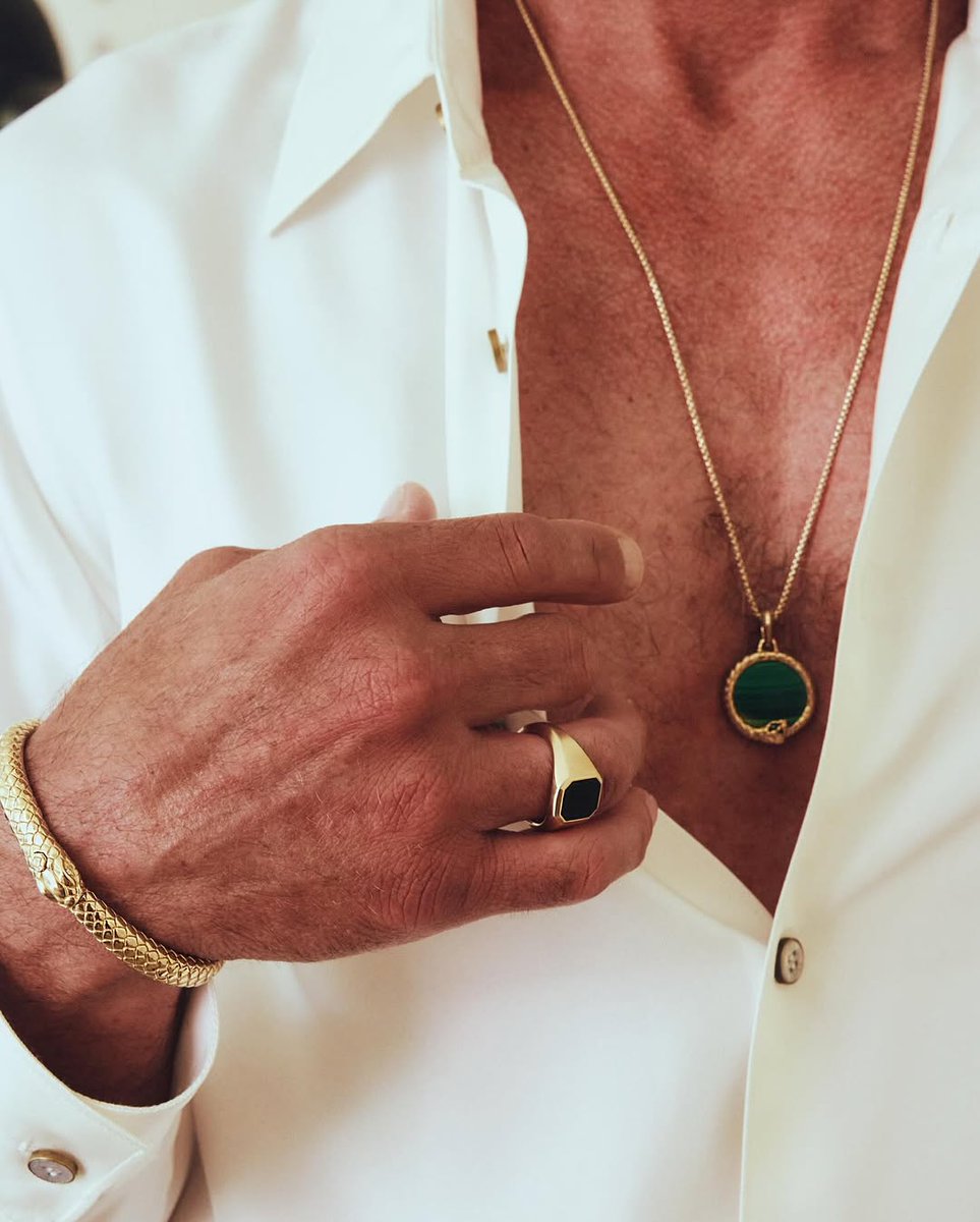 WaltonGFan's tweet photo. Walton modeling @DavidYurman jewelry which he wore to the 77th Primetime Emmy Awards in Los Angeles. 2/2

📷 davidyurman / jonnymarlow https://t.co/bDAtlfm4Hb