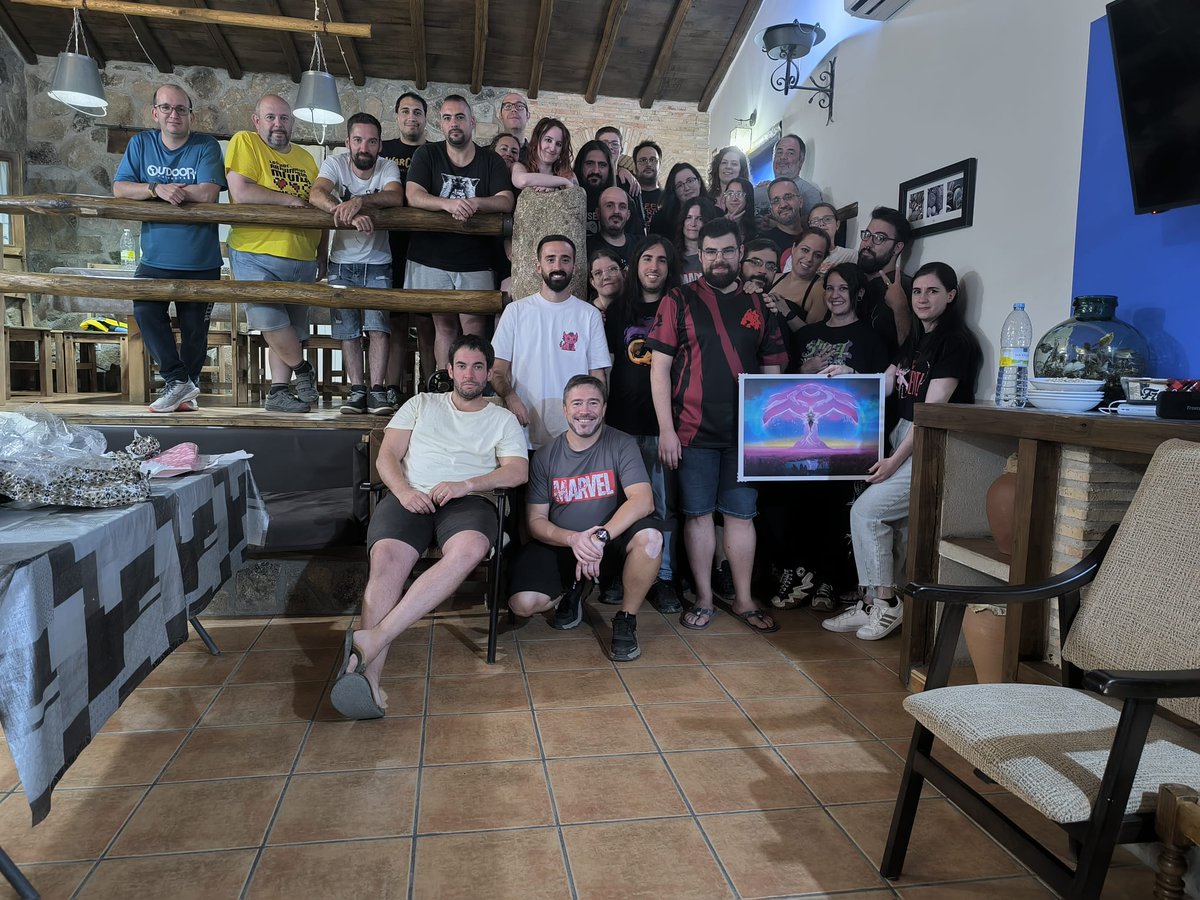 AlterTimeSK's tweet image. ¡Y seguimos sumando!

Nueva actividad y quedada de comunidad. Una de las cosas que más orgulloso me pone y que llevamos haciendo año y medio.

Risas, charlas, juegos y sobretodo, gente increíble con las que compartimos WoW día a día.

Ahora, a trabajar y preparar la siguiente...…