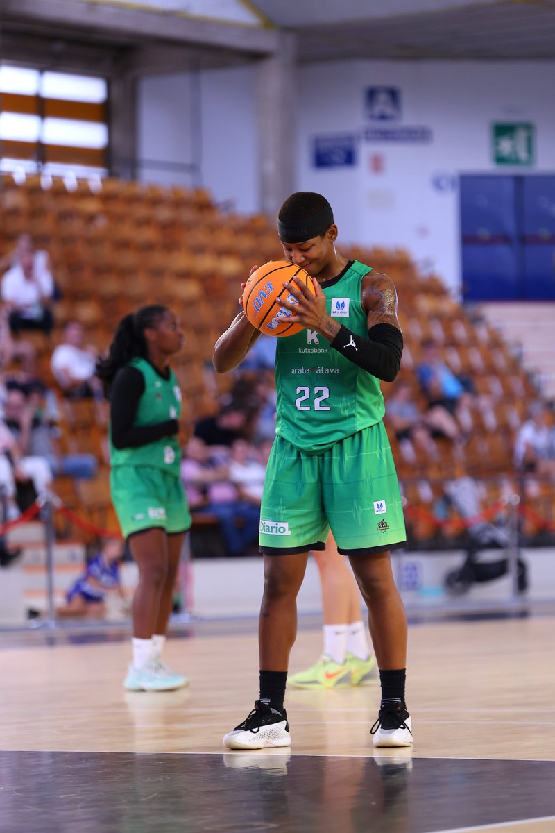 Araski AES tweet media