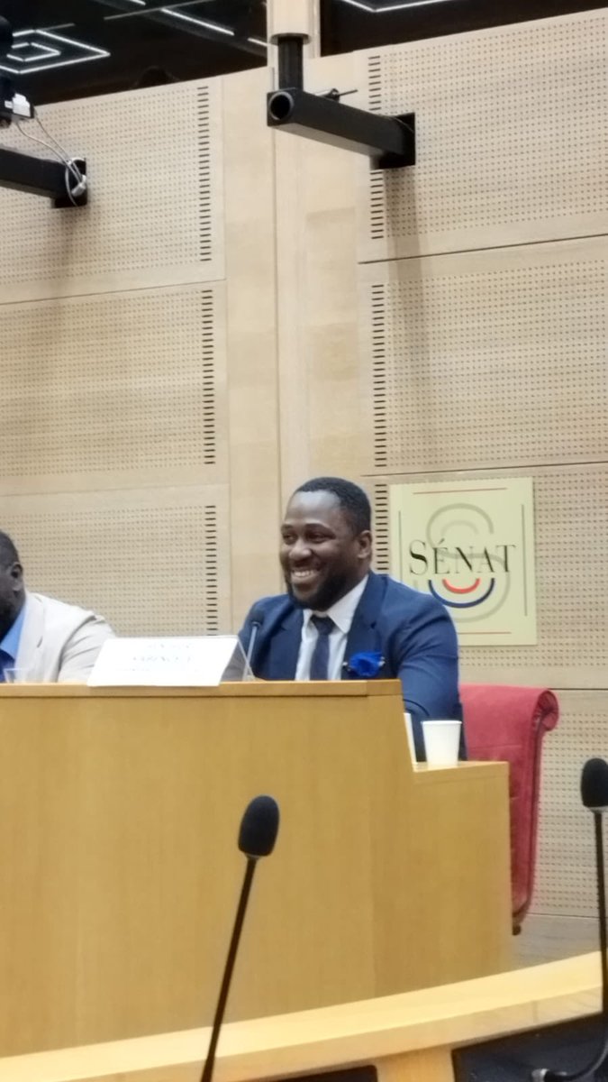 🏛️🇫🇷👍🏾 Colloque au Sénat sur les #Diasporas🏛️🇫🇷👍🏾
Merci au Sénateur #AkliMelouli pour l’invitation à partager les actions #Afropéen.e.s #diasporas au sein de <a href="/AFD_France/">Agence Française de #Développement (AFD) 🇫🇷 🇪🇺</a> à travers #Kult4D et le <a href="/ClubKesho/">CLUB KESHO</a>
#Afropéenité #Ouvrirlesportes #Allié.e.s 
<a href="/MamsYaffa/">Mams Yaffa</a> <a href="/SabrinaSebaihi/">Sabrina Sebaihi</a> <a href="/Senat/">Sénat</a>