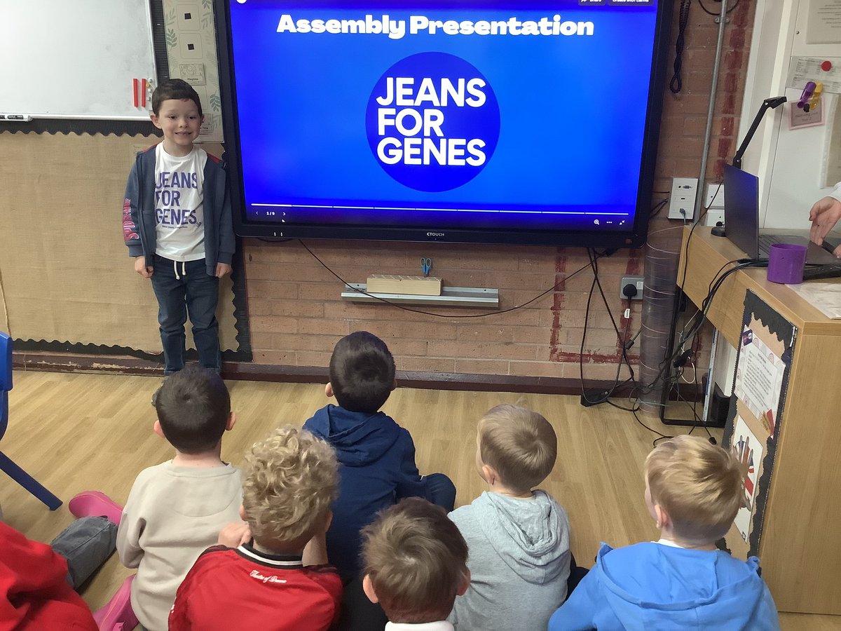 Class2Aspull's tweet image. Ready to start our day raising awareness and funds for @jeansforgenes 👖#acpsvision